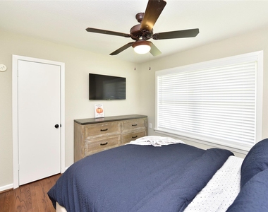 6330 Mobud Drive - Photo Thumbnail 17