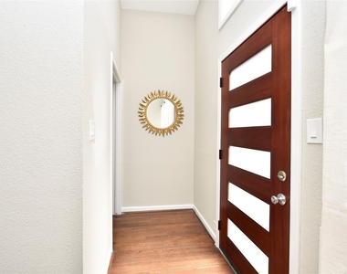 6330 Mobud Drive - Photo Thumbnail 4