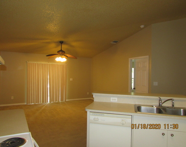 700 Benton Drive - Photo Thumbnail 20