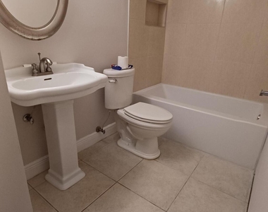 196 San Juan Circle - Photo Thumbnail 12