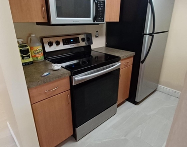 196 San Juan Circle - Photo Thumbnail 5
