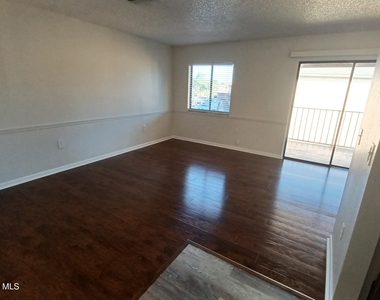 214 San Juan Circle - Photo Thumbnail 2