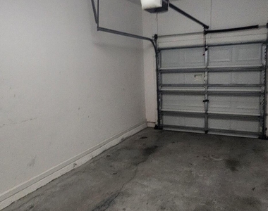4047 Meander Place - Photo Thumbnail 12