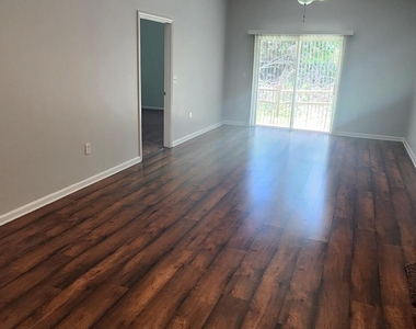 4047 Meander Place - Photo Thumbnail 7