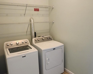4047 Meander Place - Photo Thumbnail 11