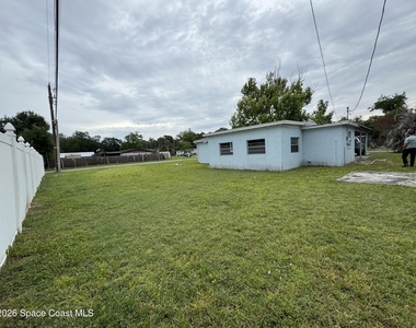 2506 Stratford Drive - Photo Thumbnail 1