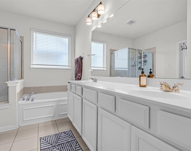 17330 Hartford Field Lane - Photo Thumbnail 18