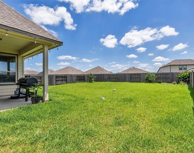 17330 Hartford Field Lane - Photo Thumbnail 24