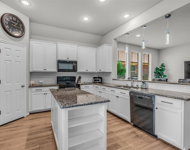 17330 Hartford Field Lane - Photo Thumbnail 7