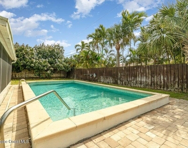 239 Glenwood Avenue - Photo Thumbnail 22