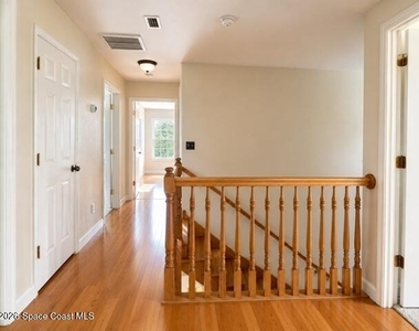 760 Wintergreen Lane - Photo Thumbnail 19
