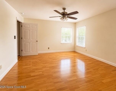 760 Wintergreen Lane - Photo Thumbnail 21