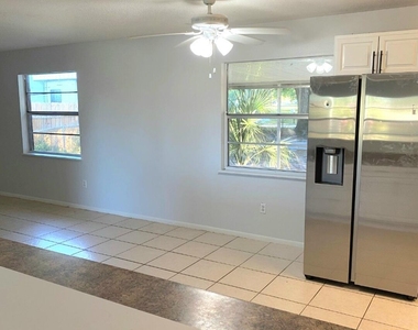 3020 Mary Street - Photo Thumbnail 24