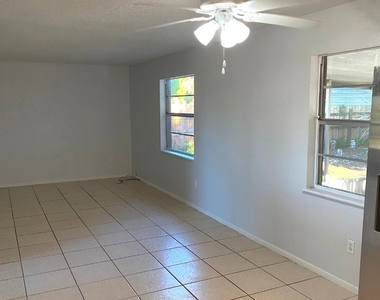 3020 Mary Street - Photo Thumbnail 23