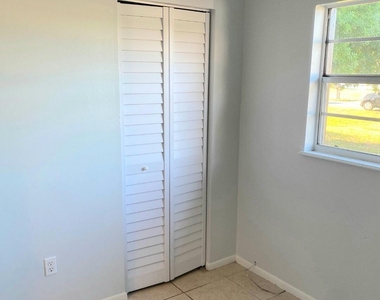 3020 Mary Street - Photo Thumbnail 9
