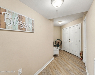 820 Del Rio Way - Photo Thumbnail 12