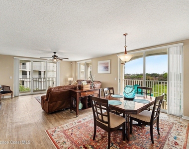 820 Del Rio Way - Photo Thumbnail 5