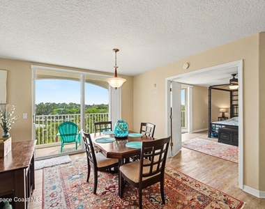 820 Del Rio Way - Photo Thumbnail 6