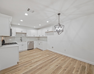 4154 Erby Street - Photo Thumbnail 7