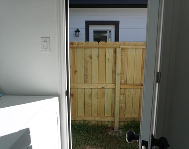 9868 Arbor Oak - Photo Thumbnail 15