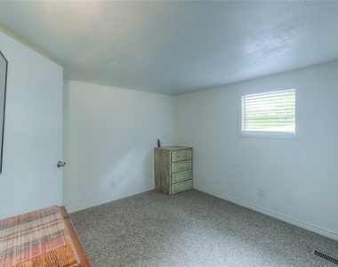 104 W Paradise Drive - Photo Thumbnail 10