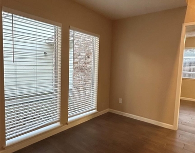 11503 Briar Forest Drive - Photo Thumbnail 19