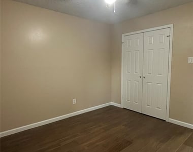 11503 Briar Forest Drive - Photo Thumbnail 21