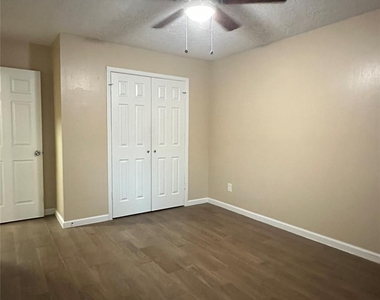 11503 Briar Forest Drive - Photo Thumbnail 25