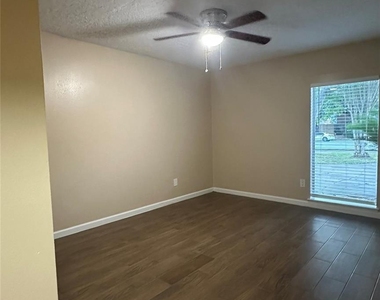 11503 Briar Forest Drive - Photo Thumbnail 22