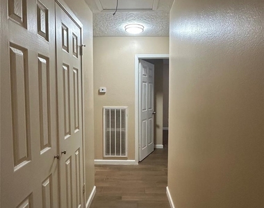 11503 Briar Forest Drive - Photo Thumbnail 17