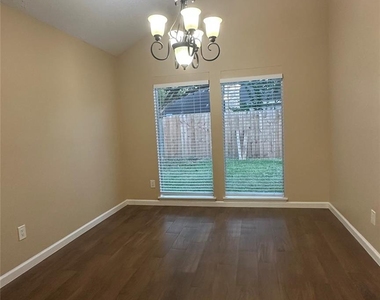 11503 Briar Forest Drive - Photo Thumbnail 9