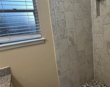11503 Briar Forest Drive - Photo Thumbnail 35