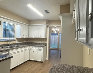 11503 Briar Forest Drive - Photo Thumbnail 11