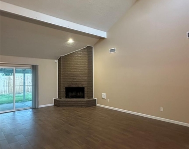 11503 Briar Forest Drive - Photo Thumbnail 14