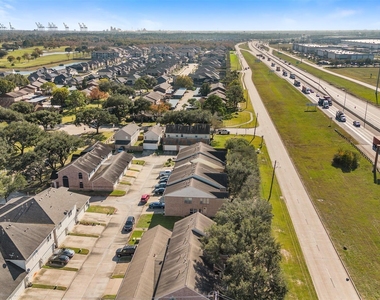 1413 Highway 146 S - Photo Thumbnail 30