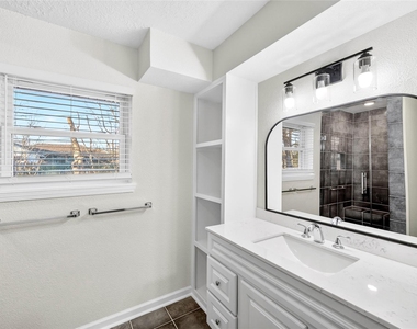 535 Elton Street - Photo Thumbnail 9