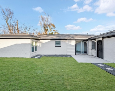 535 Elton Street - Photo Thumbnail 12