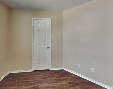 16650 Beckland Lane - Photo Thumbnail 12