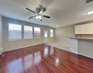 16650 Beckland Lane - Photo Thumbnail 4