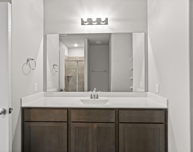 1103 Hugh Landing Lane - Photo Thumbnail 13
