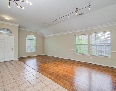 18223 Heathridge Lane - Photo Thumbnail 6