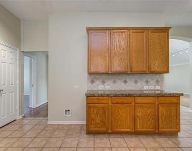 18223 Heathridge Lane - Photo Thumbnail 23