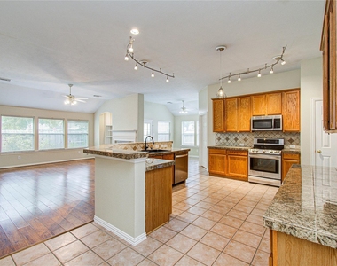 18223 Heathridge Lane - Photo Thumbnail 17