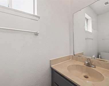 7523 La Place Drive - Photo Thumbnail 18