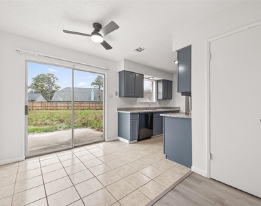 7523 La Place Drive - Photo Thumbnail 10