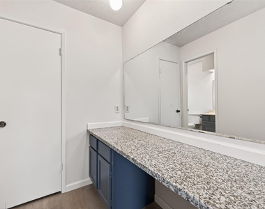 7523 La Place Drive - Photo Thumbnail 29