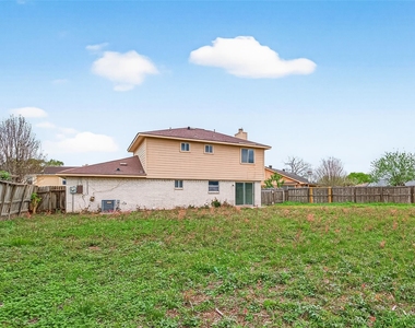 7523 La Place Drive - Photo Thumbnail 34