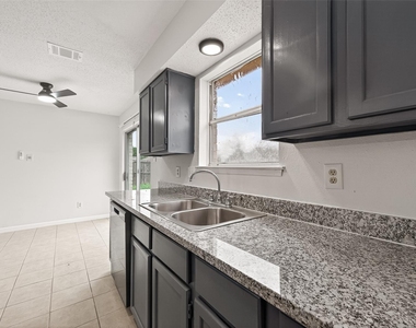 7523 La Place Drive - Photo Thumbnail 17