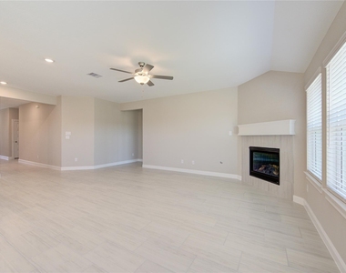 11123 Santiago River Lane - Photo Thumbnail 33