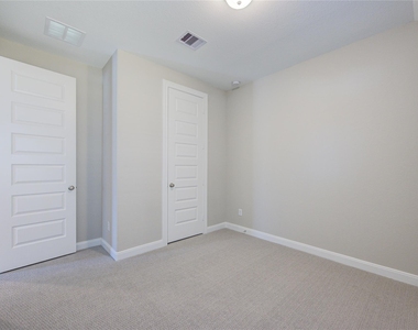 11123 Santiago River Lane - Photo Thumbnail 15